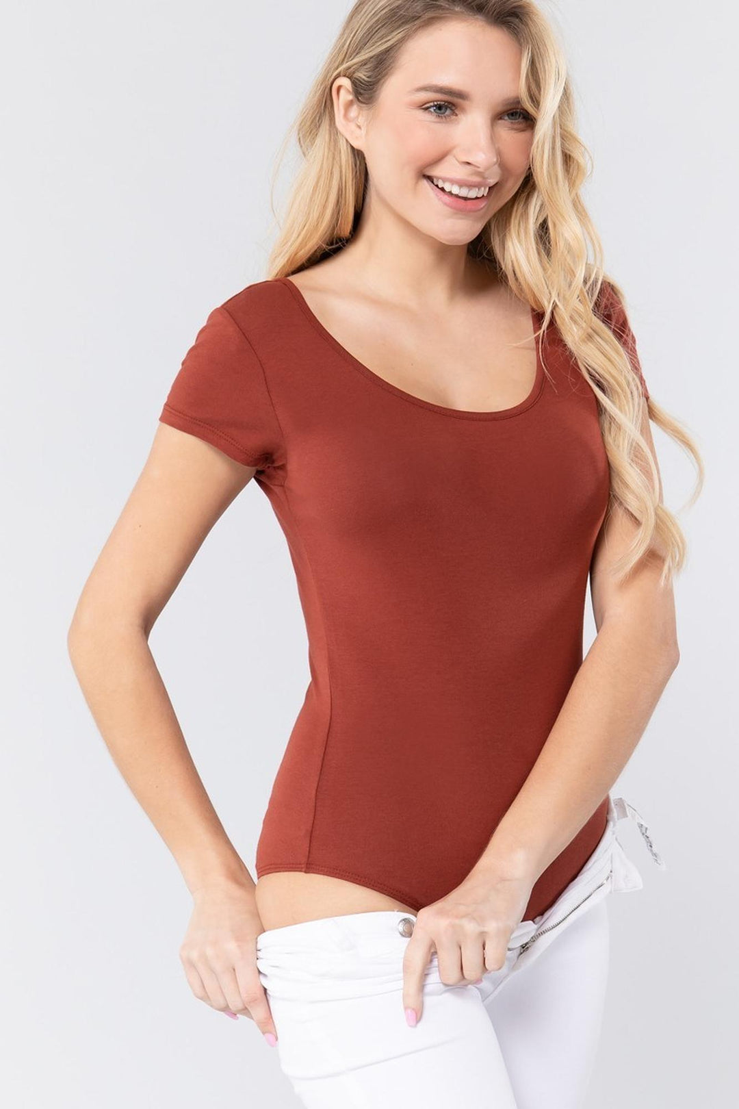 Wholesale Basic Solid Short Sleeve Scoop Neck Cotton Bodysuit