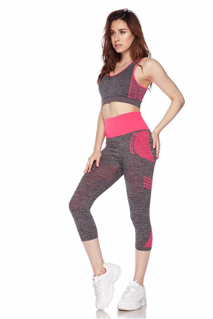 Wholesale Racerback Tank Top and Capris Activewear Set