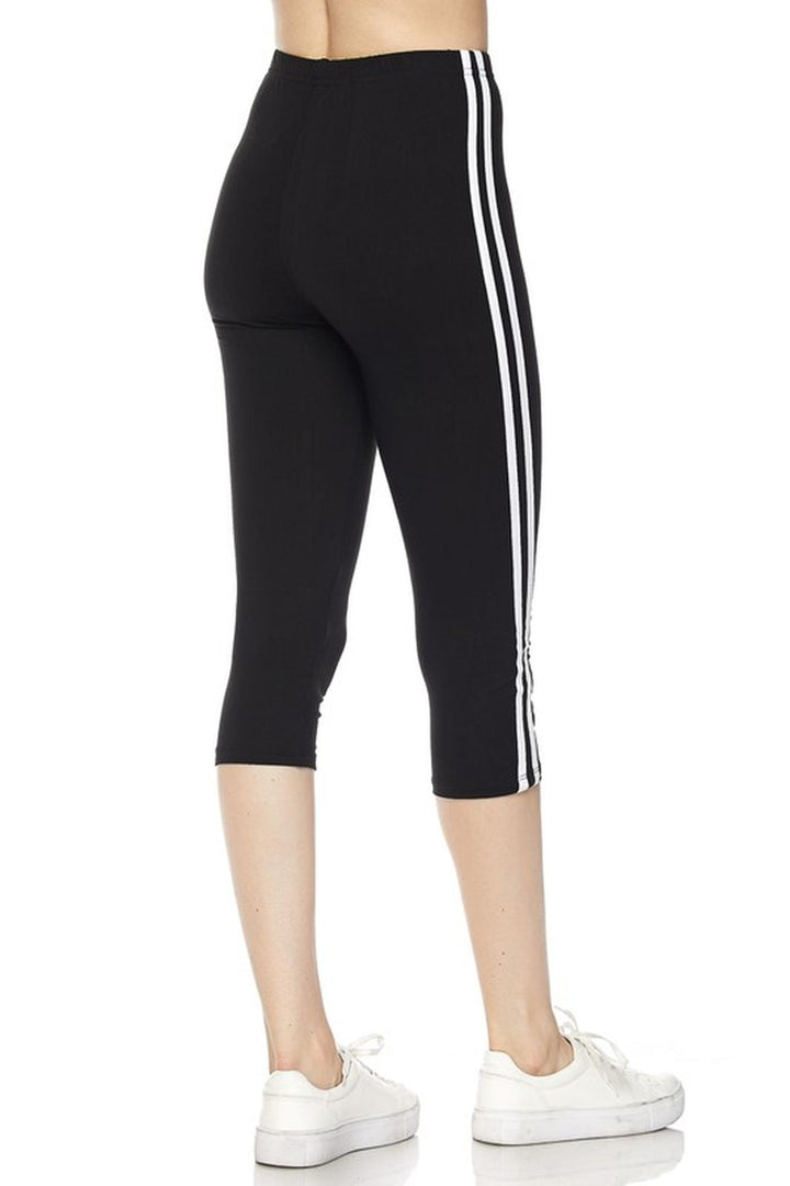 Wholesale Buttery Soft Sport Stripe Basic Plus Size Capris