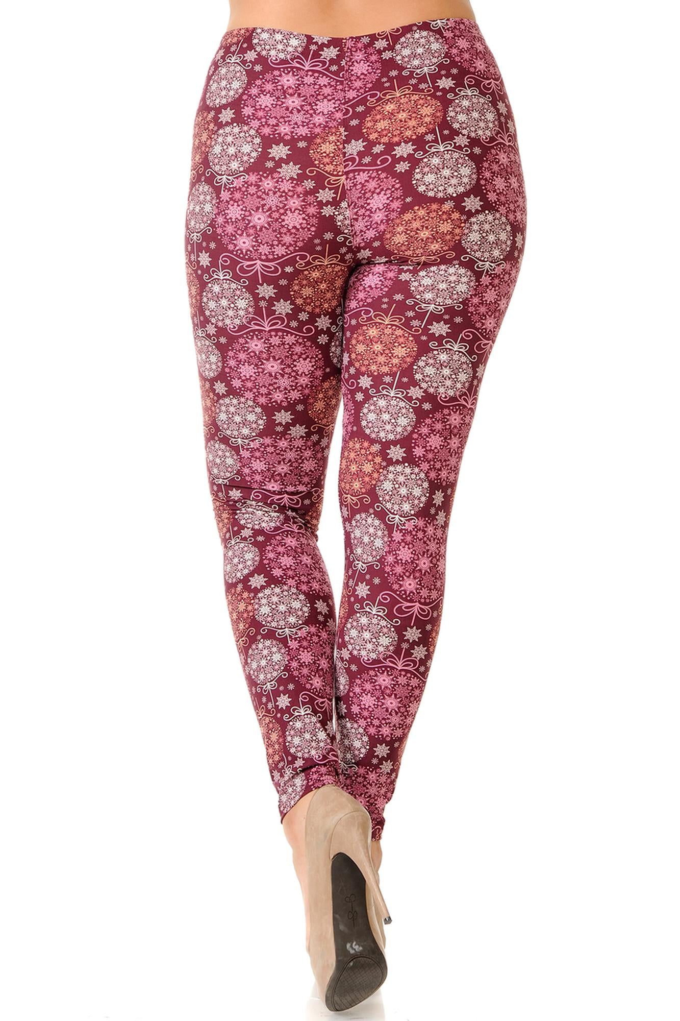 Wholesale Buttery Smooth Festive Snowflake Ornaments Extra Plus Size Leggings - 3X-5X