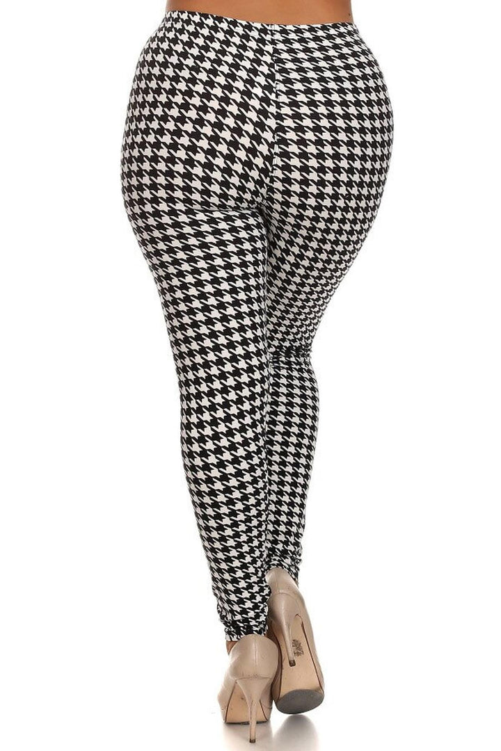 Wholesale Buttery Smooth Black and White Houndstooth Extra Plus Size Leggings - 3X-5X