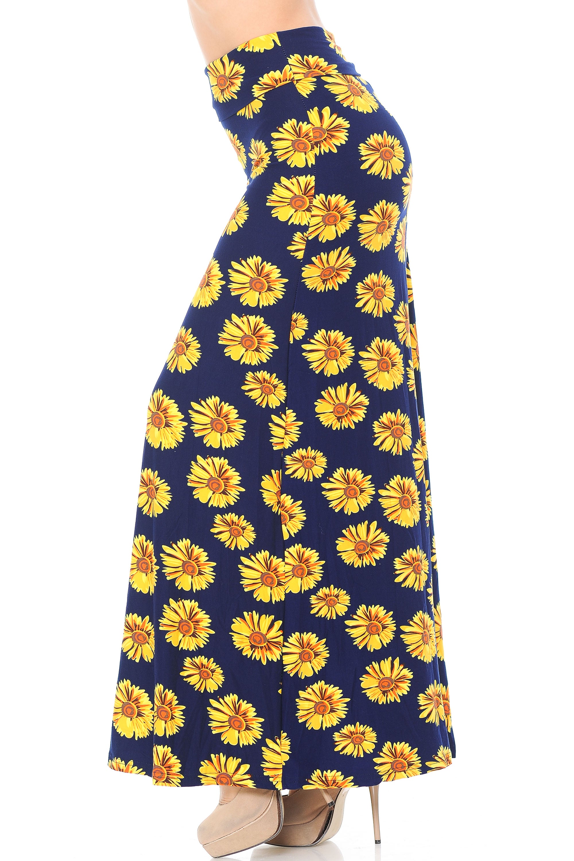 Wholesale Buttery Smooth Summer Daisy Plus Size Maxi Skirt