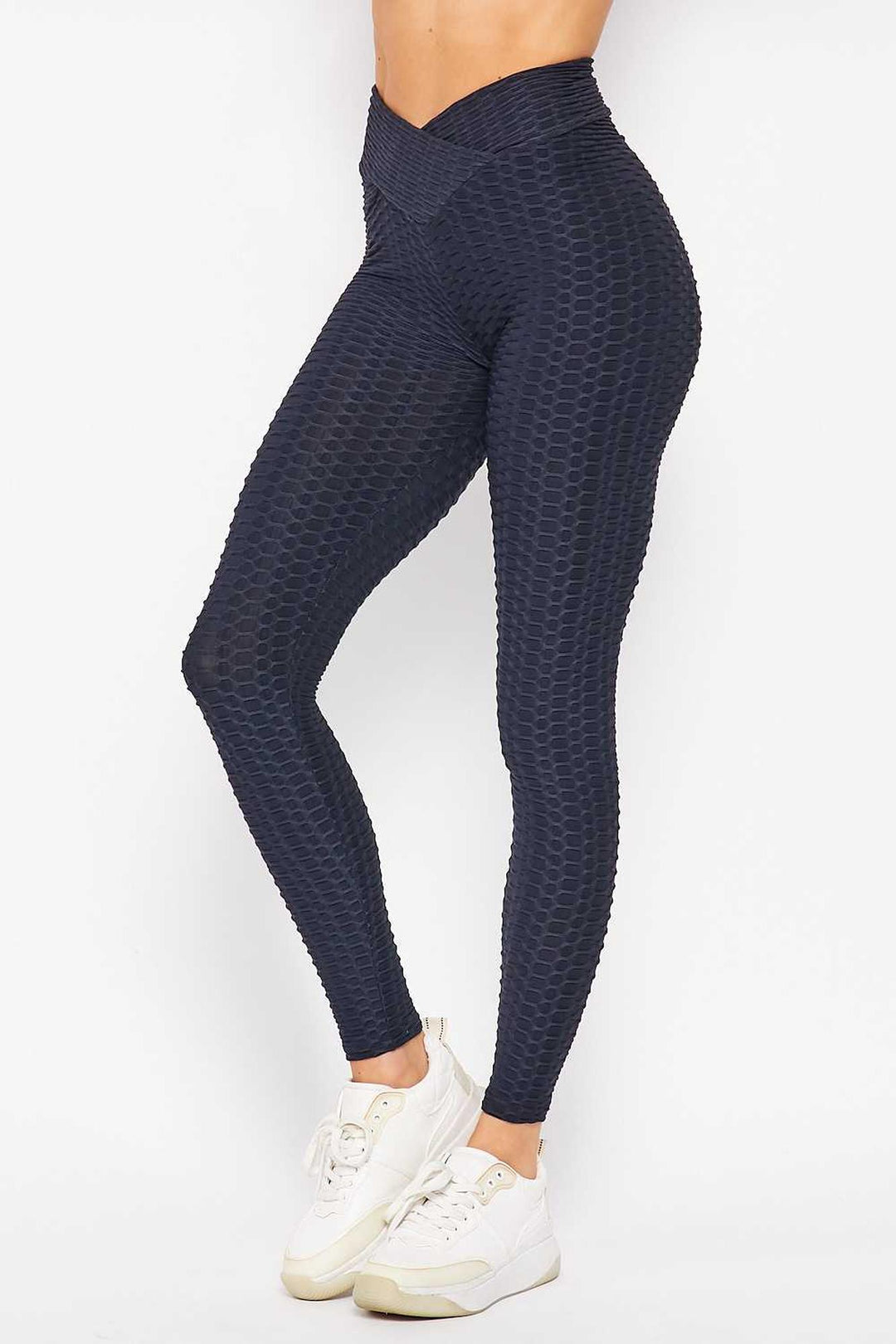 Wholesale Scrunch Butt Textured V-Waist High Waisted Plus Size Leggings with Pockets