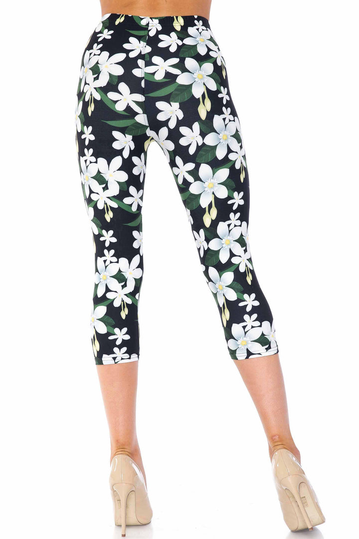 Wholesale Creamy Soft Daisy Bloom Capris - USA Fashion